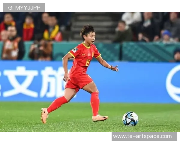 中国女足球星兼美女榜单解析展现体育与魅力的完美融合